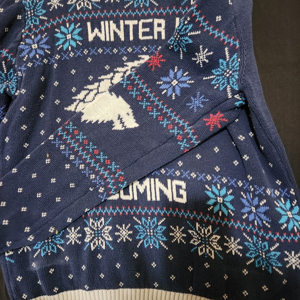 Game Of Thrones Winter Is Coming Pullover Sweater - Picture 4 of 6